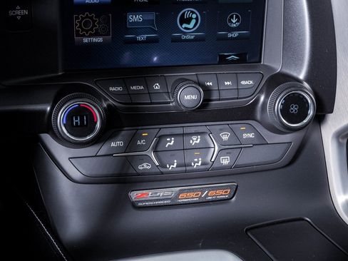 Used 2017 Chevrolet Corvette Z06 w/ Battery Protection Package image 27