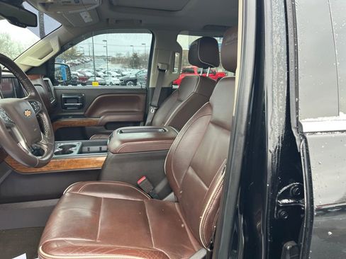 Used 2015 Chevrolet Silverado 1500 High Country w/ High Country Premium Package image 19