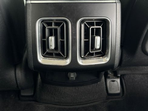 Used 2024 Kia Sorento S FWD image 25