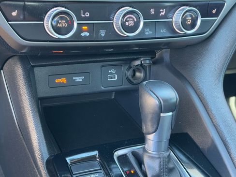 Used 2023 Acura Integra image 28