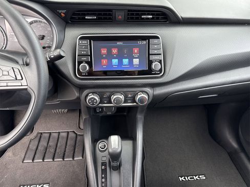 Used 2024 Nissan Kicks S image 26