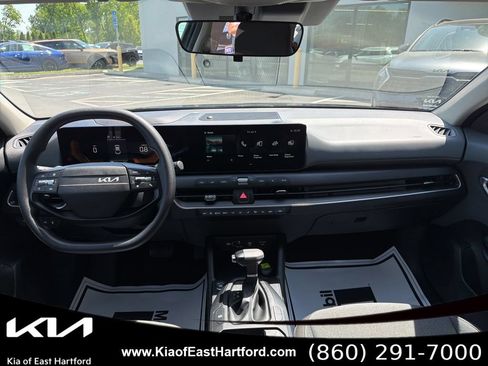 Used 2025 Kia K4 FWD image 23