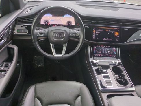 Used 2019 Audi Q8 Premium Plus w/ Premium Plus image 16