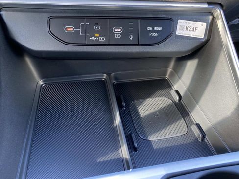 New 2026 Kia Carnival EX image 12