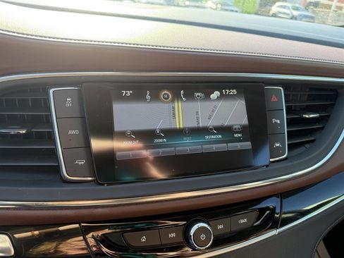 Used 2018 Buick Enclave Avenir w/ Avenir Technology Package image 19