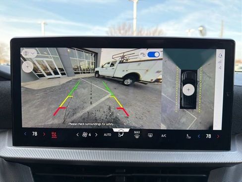 Used 2025 Ford Explorer ST image 34