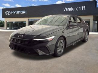Used 2024 Hyundai Elantra SEL FWD video 1