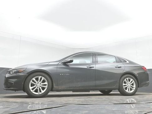 Used 2018 Chevrolet Malibu LT FWD image 30