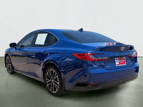 Used 2025 Toyota Camry XLE FWD image 2