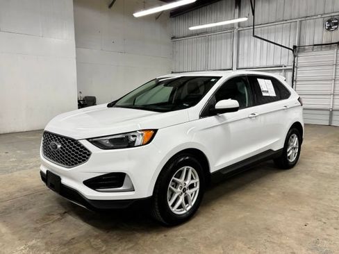 Used 2024 Ford Edge SEL AWD/4WD image 3