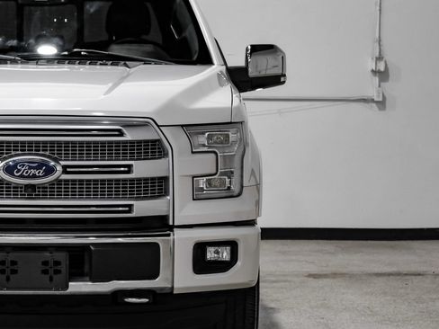 Used 2015 Ford F150 Platinum w/ Equipment Group 701A Luxury AWD/4WD image 57