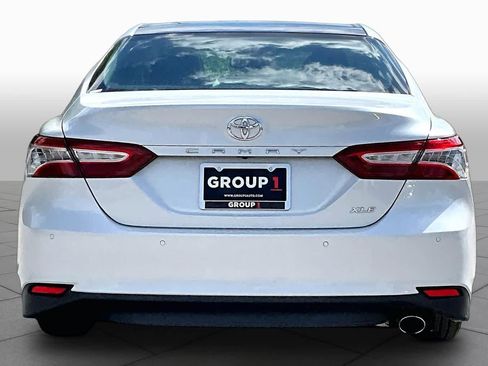 Used 2018 Toyota Camry XLE w/ Driver Assist Package FWD image 5