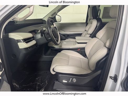 New 2026 Lincoln Navigator Reserve w/ Jet Appearance Package AWD/4WD image 24