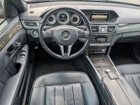 Used 2015 Mercedes-Benz E 350 4MATIC Sedan image 3