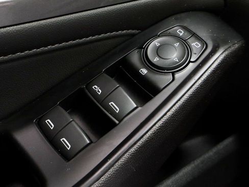 Used 2023 Chevrolet Traverse LT w/ LPO, Floor Liner Package image 27