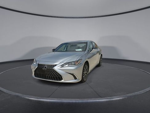 Used 2025 Lexus ES 350 w/ Premium Package image 4