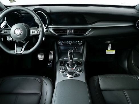 New 2025 Alfa Romeo Stelvio Sprint w/ Convenience Package image 17