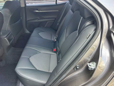 Used 2024 Toyota Camry SE w/ Convenience Package FWD image 12