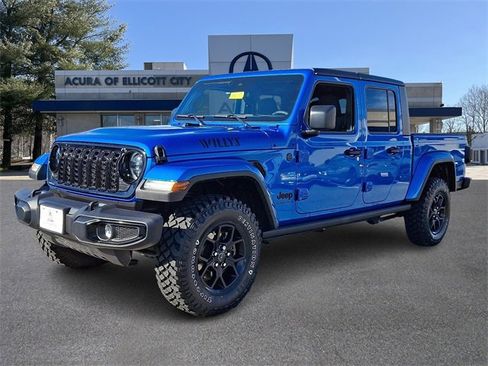Used 2024 Jeep Gladiator Sport image 3