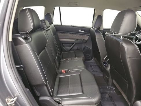 Used 2023 Volkswagen Atlas SE AWD/4WD image 36