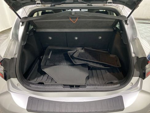 Used 2023 Toyota Corolla SE image 20