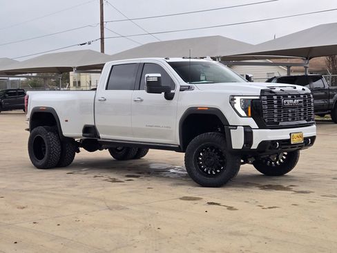 New 2025 GMC Sierra 3500 Denali Ultimate image 1