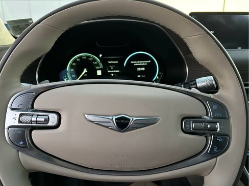 Used 2024 Genesis GV80 3.5T w/ Prestige Package image 14