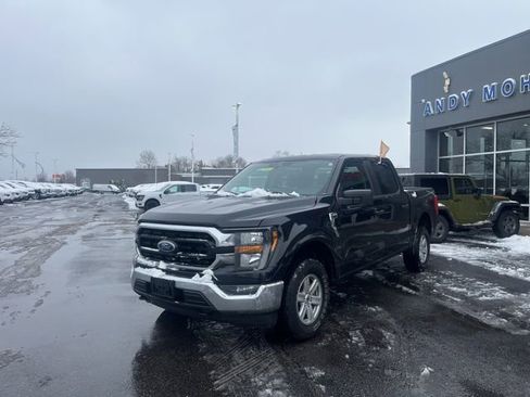 Used 2023 Ford F150 XLT w/ Trailer Tow Package image 12