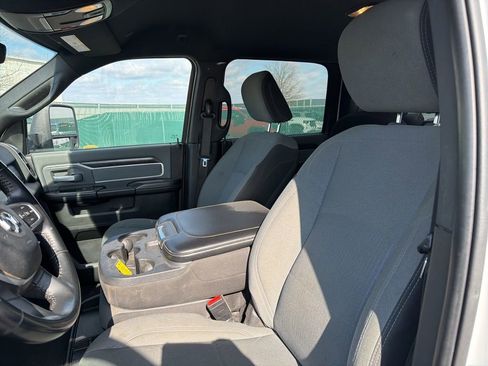 Used 2023 RAM 2500 Big Horn w/ Level 1 Equipment Group image 14