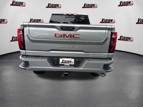 Used 2024 GMC Sierra 2500 Denali w/ Denali Reserve Package AWD/4WD image 6