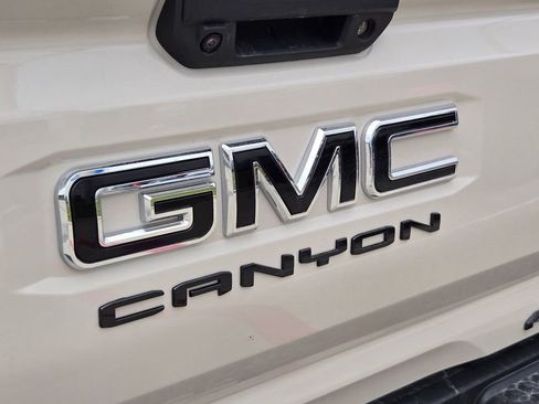 Used 2026 GMC Canyon AT4 w/ Technology Plus Package AWD/4WD image 23