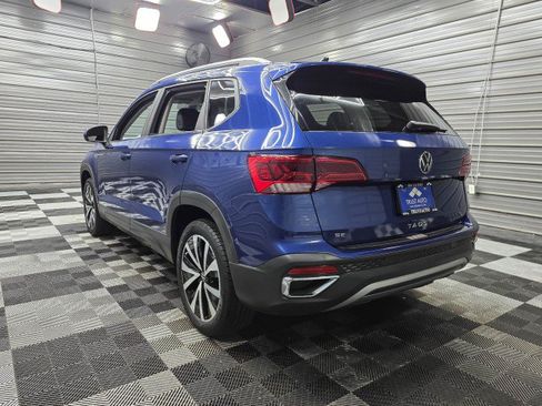 Used 2022 Volkswagen Taos SE w/ IQ.Drive SE Package FWD image 8
