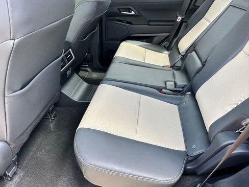 Used 2024 Lexus GX 550 image 7