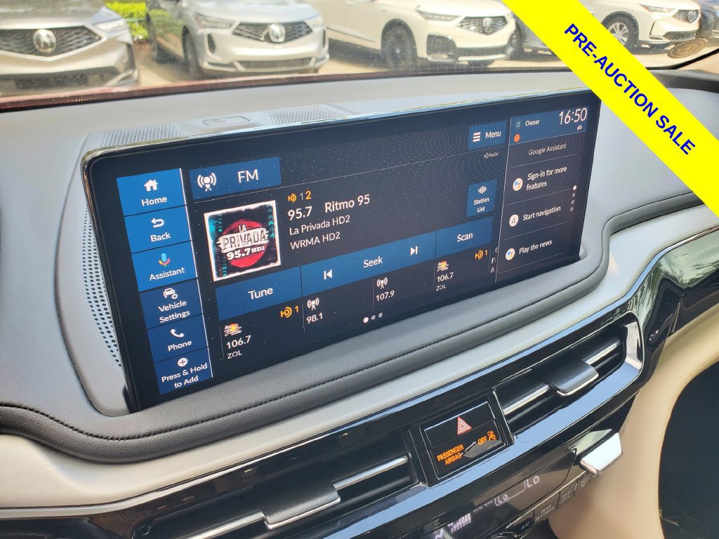 Certified 2025 Acura MDX w/ Technology Package FWD image 30
