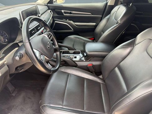 Used 2020 Kia Telluride LX FWD image 5