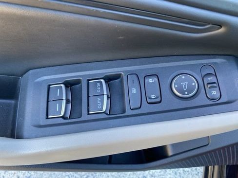 Used 2023 Honda Accord EX-L image 16