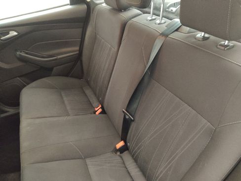 Used 2016 Ford Focus SE FWD image 18