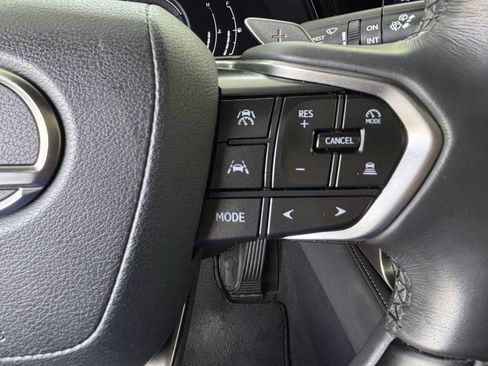 Used 2024 Lexus RX 350h w/ Cold Area Package AWD/4WD image 18