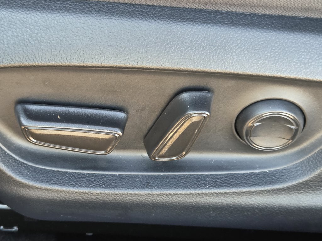Used 2024 Toyota Camry LE FWD image 27