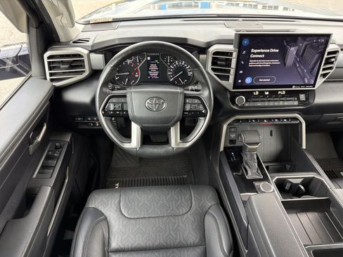 Used 2022 Toyota Tundra SR5 w/ SR5 Premium Package RWD image 30