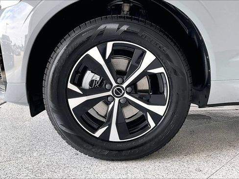 New 2026 Volvo XC60 B5 Core AWD/4WD image 38