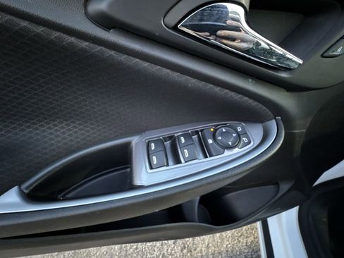 Used 2023 Chevrolet Malibu LT w/ Sport Edition image 13