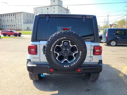 Used 2023 Jeep Wrangler Unlimited Rubicon 4xe w/ Steel Bumper Group AWD/4WD image 9