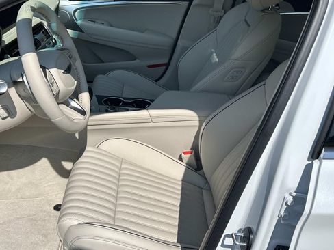 New 2026 Genesis G70 2.5T Prestige AWD/4WD image 14