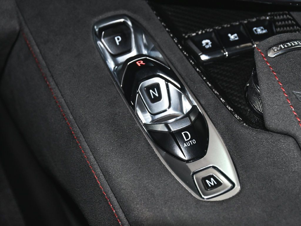 Used 2024 Chevrolet Corvette Stingray Premium Conv w/ Z51 Performance Package RWD image 28