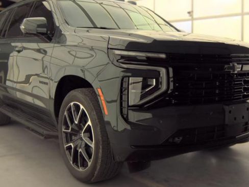 Used 2025 Chevrolet Tahoe RST w/ Comfort Package RWD image 4