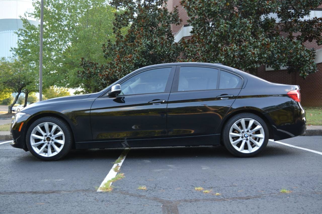 Used 2018 BMW 320i xDrive Sedan w/ Premium Package AWD/4WD image 8
