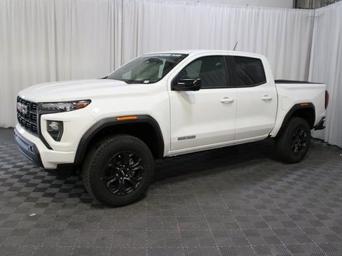 New 2025 GMC Canyon Elevation w/ Convenience Package image 3