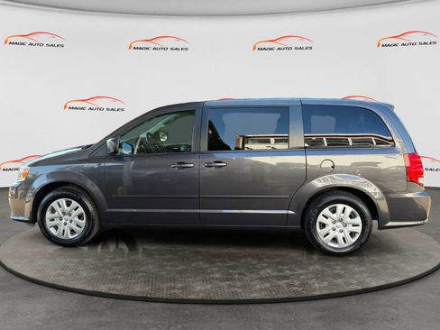 Used 2016 Dodge Grand Caravan SE w/ Quick Order Package 29E SE FWD image 7