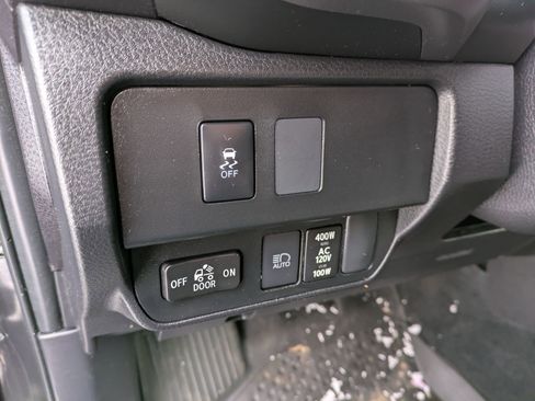 Used 2023 Toyota Tacoma TRD Sport image 14